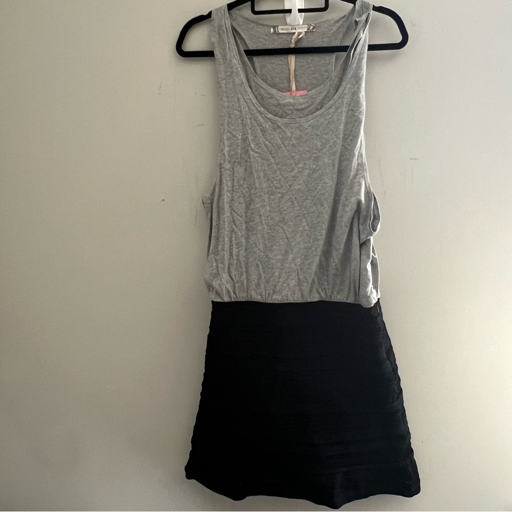 Chelsea & Violet Gray and Black Sleeveless Dress